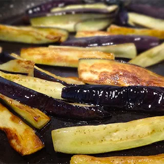 Баклажаны в соусе Баже (Eggplant in Georgian Sauce Bazhe)