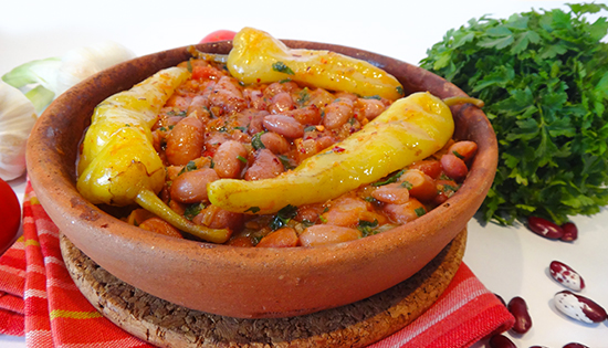 Лобио с цицаки (Georgian beans with spicy chilli)