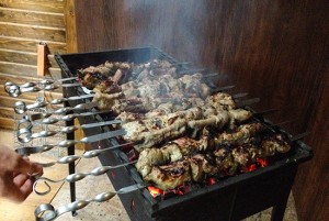 Жарим шашлык на мангале - о шашлыках