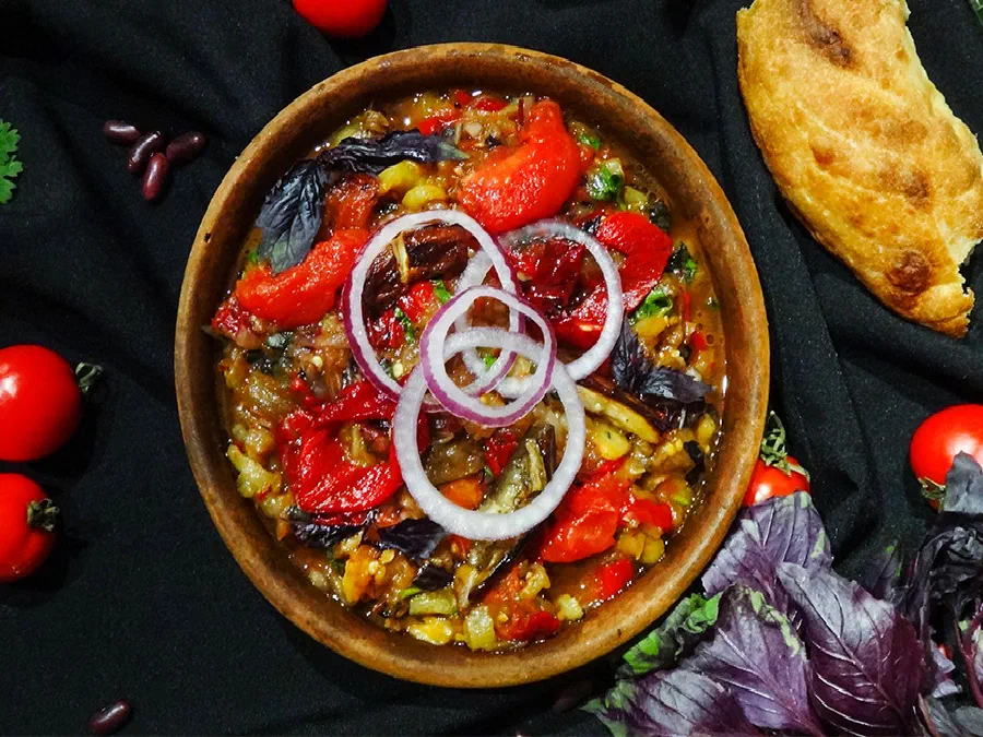 Аджапсандали (Ajapsandali – Georgian Stewed Vegetables)