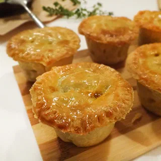 Австралийский плавающий пирог - поплавок (Aussie Pie Floater)