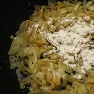 Австралийский плавающий пирог - поплавок (Aussie Pie Floater)