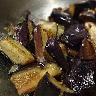 Баклажаны с перцем и помидорами (Armenian Eggplant, Sweet Pepper and Tomato Salad)