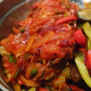 Баклажаны с перцем и помидорами (Armenian Eggplant, Sweet Pepper and Tomato Salad)