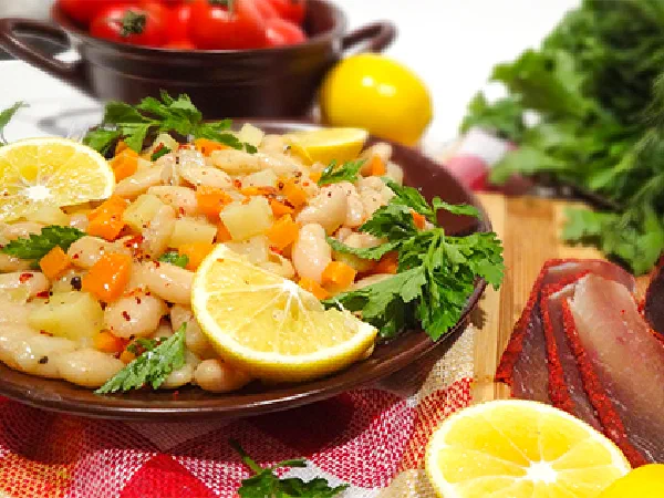 Белая фасоль с оливковым маслом (Fasulye Pilaki)