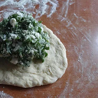 Давонджын – осетинский пирог с черемшой (Ossetian Pies)