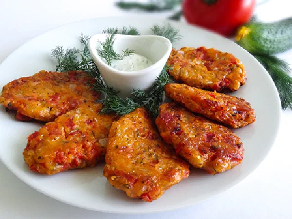 Доматокефтедес (Greek Tomato Fritters - Domatokeftedes)