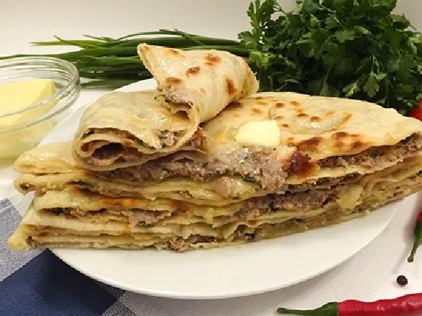 Эт-хычин (Meat Pie «Khychin»)