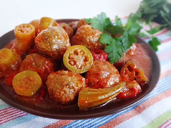 Фрикадельки с окрой (Meatballs with Okra )