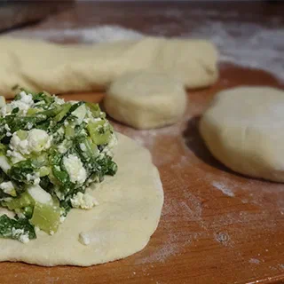 Холтмаш с черемшой (Chechen Dumplings with Wild Herbs and Cheese – ХьолтIмаш)