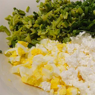 Холтмаш с черемшой (Chechen Dumplings with Wild Herbs and Cheese – ХьолтIмаш)