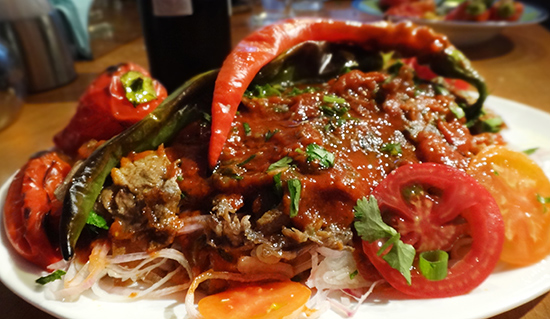 Искендер кебаб (Iskender Kebab – ?skender Kebab?)