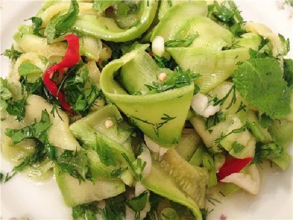 Молодые кабачки маринованные по-быстрому
