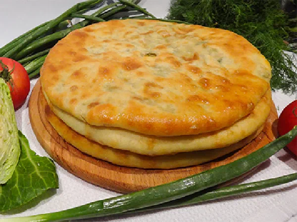 Кабускаджын – осетинский пирог с капустой и сыром (Ossetian Pie with Cabbage and Cheese)