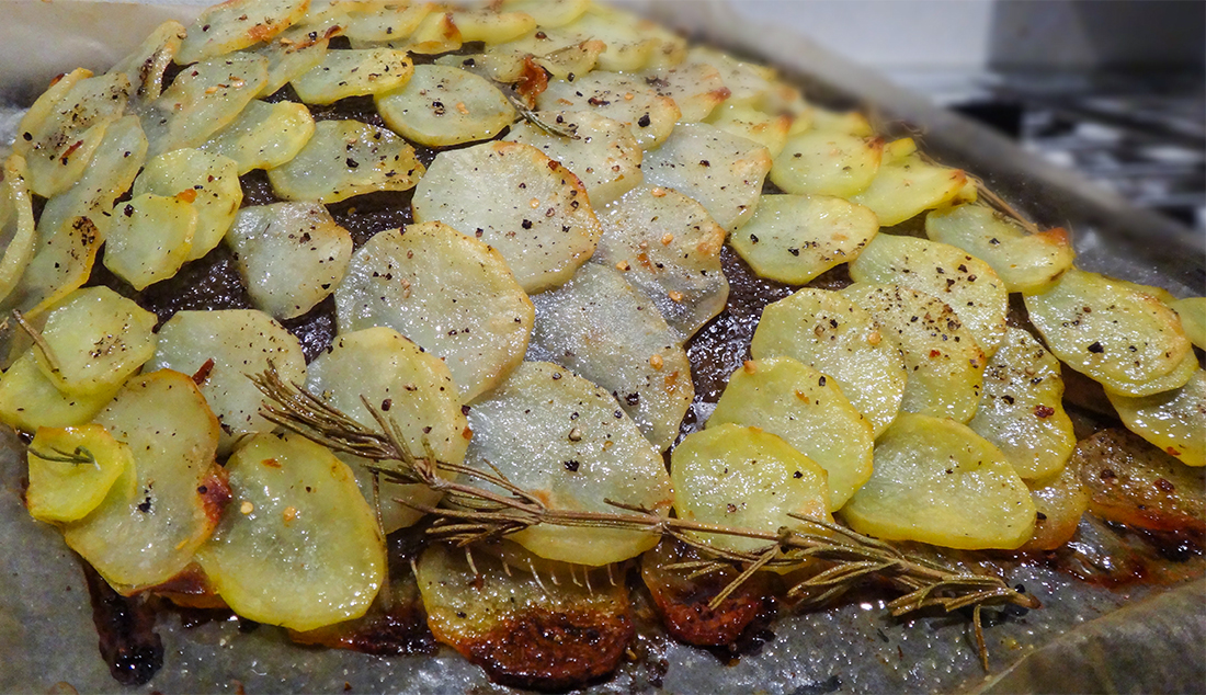 Камбала с картофелем