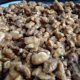 Карамелизированные орехи (Caramelized Nuts)