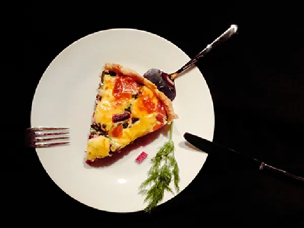 Киш со свеклой (Beet Greens and Beet Quiche)