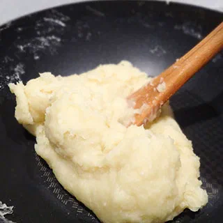 Кошинья – бразильские куриные крокеты (Brazilian Coxinha)