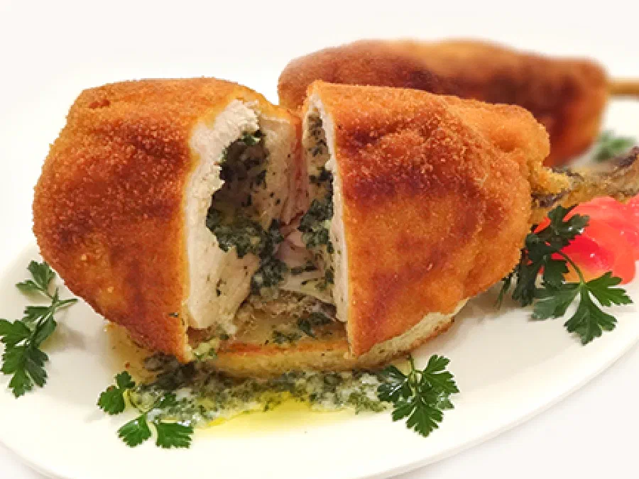 Котлеты по-киевски (Chicken Kiev)