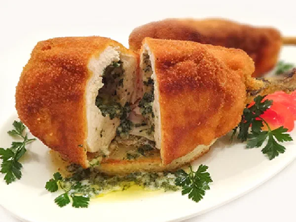 Котлеты по-киевски (Chicken Kiev)