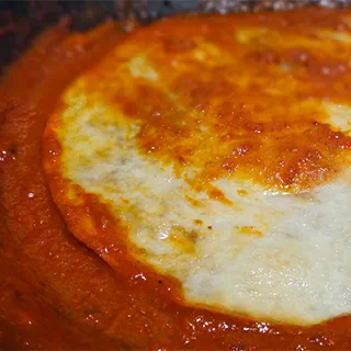 Красные энчиладас с курицей (Red Chicken Enchiladas – Enchiladas Rojas)