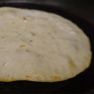 Красные энчиладас с курицей (Red Chicken Enchiladas – Enchiladas Rojas)