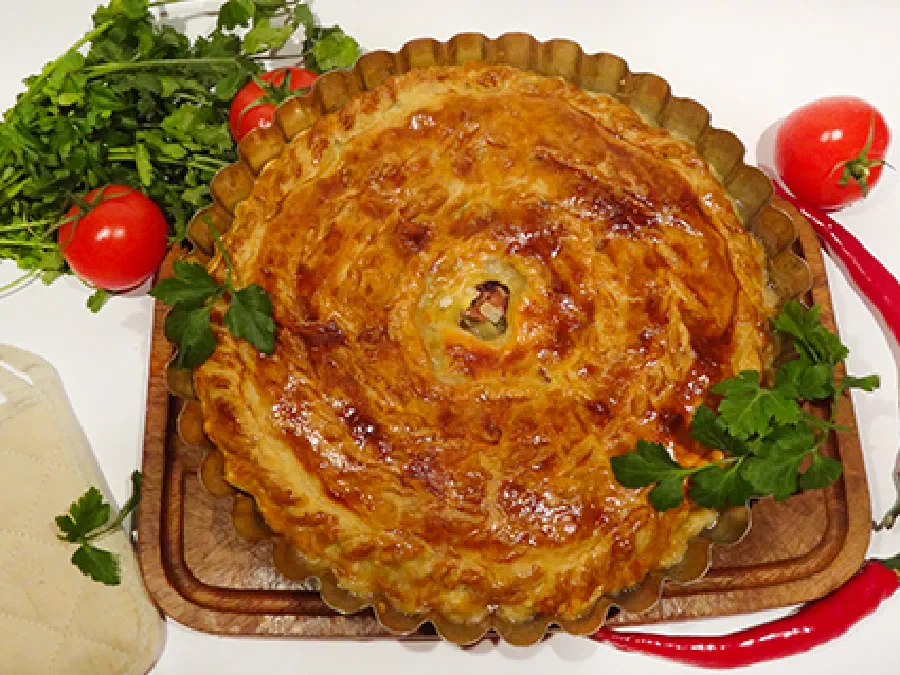 Кубэтэ (Krymchak Meat Pie)