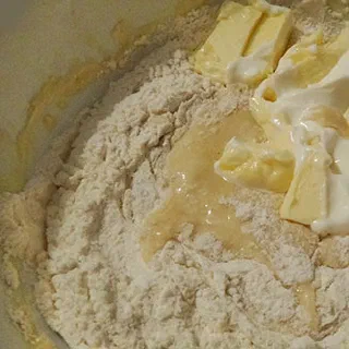 Кулебяка с капустой (Russian Cabbage Pie «Coulibiac»)