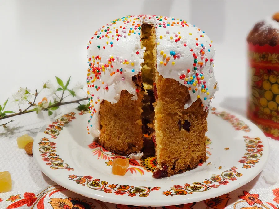 Кулич творожный на дрожжах (Russian Easter Cake with Cottage Cheese)
