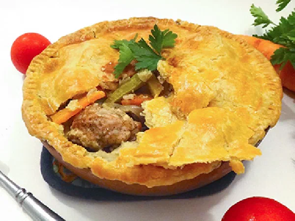 Куриный пот-пай в кеци (Chicken pie in a clay pan «ketsi»)