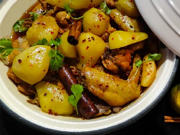 Куриный тажин с грушами (Chicken Tajine with Pears)