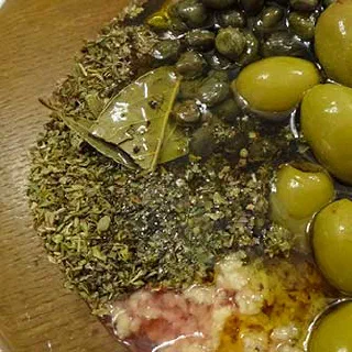 Курица Марбелья (Chicken Marbella)