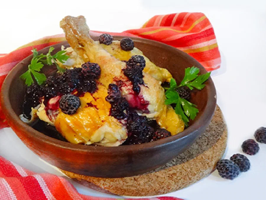 Курица с ежевичным соусом (Chicken with Blackberry Sauce )