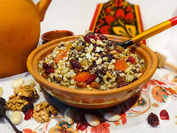 Кутья (Kutia – Sweet Wheat Berry Pudding)