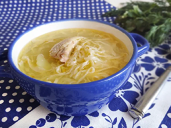 Лапша домашняя (Chicken noodle soup – Russian Lapsha)