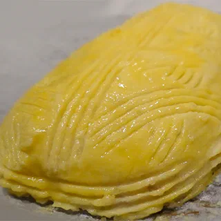 Лежень – картофельный пирог с кислой капустой (Sauerkraut Potato Pie)