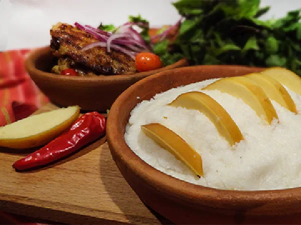 Мегрельский гоми с копченым сулугуни (Mеgrelian Gomi with Smoked Suluguni Cheese)