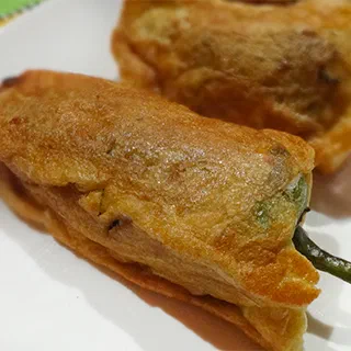 Мексиканский перец в ореховом соусе (Chiles en Nogada)