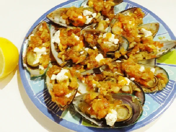 Мидии саганаки греческие (Mussels Saganaki)