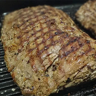 На гриле: скёрт стейк или фланк стейк (Grilled: Flank Steak, Skirt Steak)