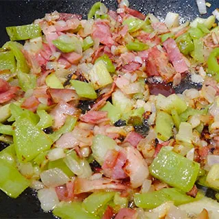 Окра по-луизиански (Louisiana Smothered Okra)