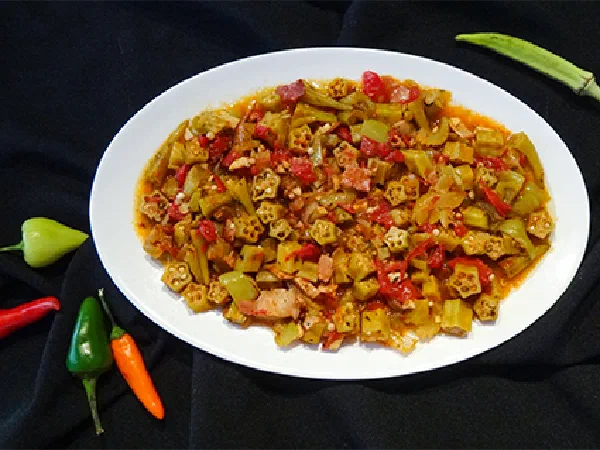 Окра по-луизиански (Louisiana Smothered Okra)