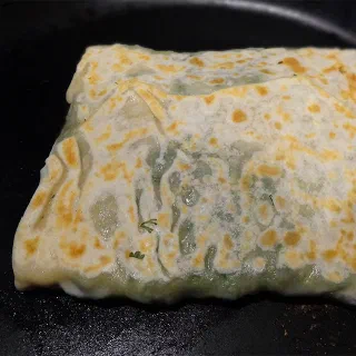 Отлу гёзлеме – турецкие лепешки с зеленью (Turkish Flat Bread with Herbs – Otlu Gozleme)