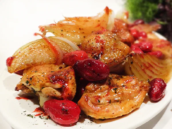 Овришта: курица с кизилом (Azerbaijani Chicken with Cornelian cherries – Ovrishta)