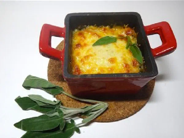 Пармиджана из баклажанов с соусом «Наполи» (Eggplant Parmigiana)