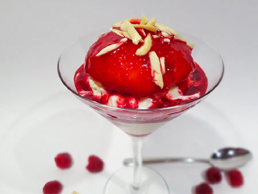 Персик Мельба (Peach Melba)