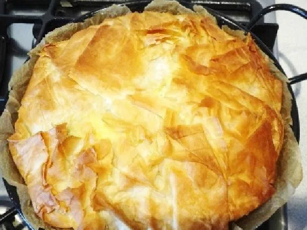 Пирог со шпинатом и сыром (Spanakopita)