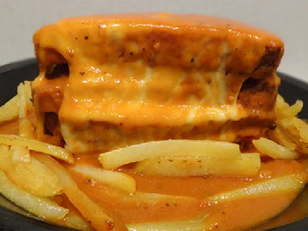 Португальский бутерброд – Францезинья (Francesinha)