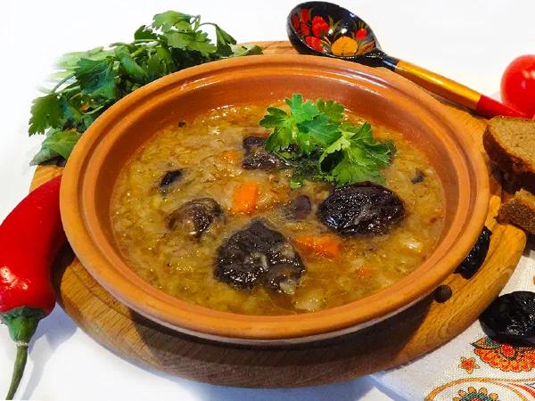 Постные щи (Shchi - Mushroom Vegetable Soup)