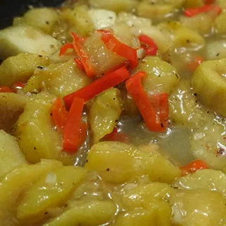 Релиш из фейхоа к запеченной свиной грудинке (Feijoa Relish and Roasted Pork Belly)